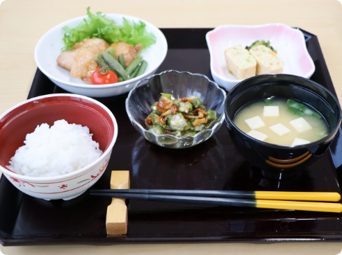 鶏肉の照り焼き膳